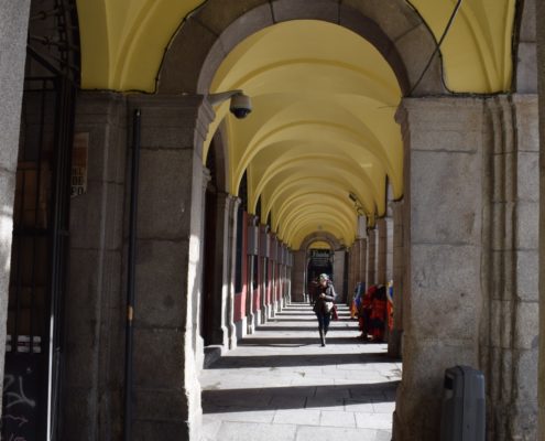Bogengang der Plaza Mayor