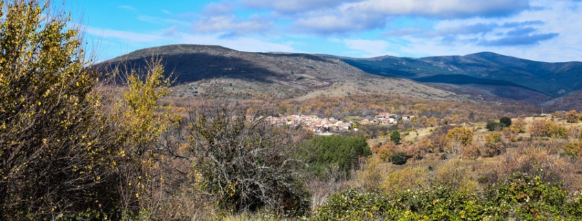 Blick auf Horcajuelo de la Sierra von Prádena aus